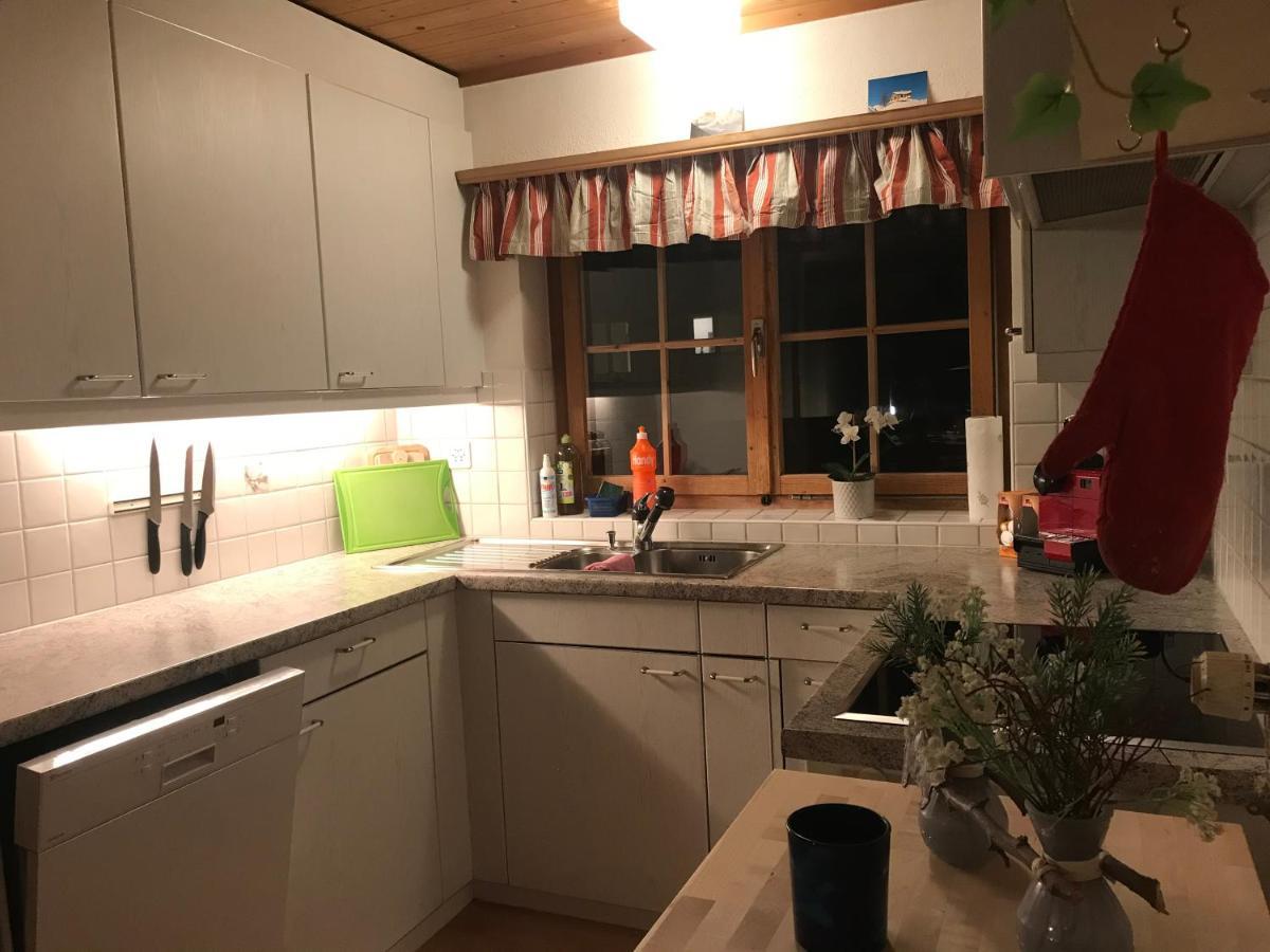 Ferienwohnung Uf Z'Enisch كلوسترز المظهر الخارجي الصورة